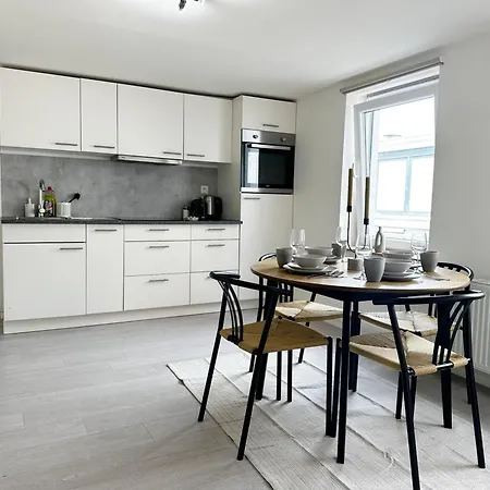 شقة Modern 1br Near Gravensteen With Fast Wifi & Tv